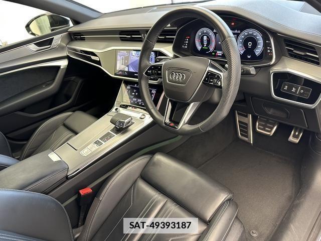 Audi A7 2021-12 7720935-1
