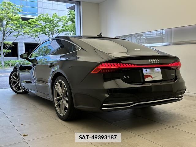 Audi A7 2021-12 7720935-2