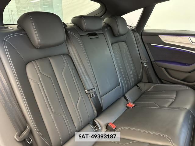 Audi A7 2021-12 7720935-4