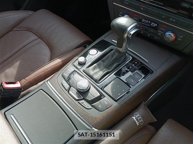 Audi A7 2011-09 7720937-11
