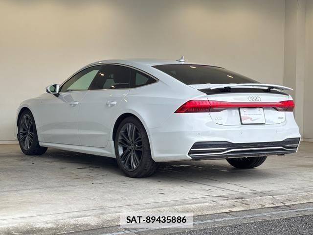 Audi A7 2022-03 7875347-2