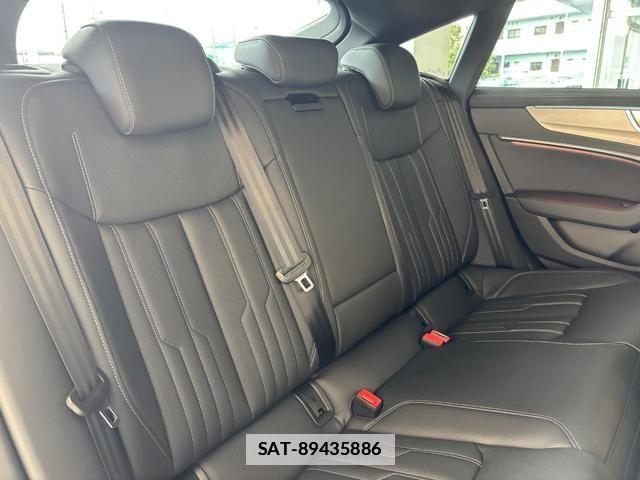 Audi A7 2022-03 7875347-4