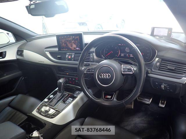 Audi A7 2017-03 8157979-1