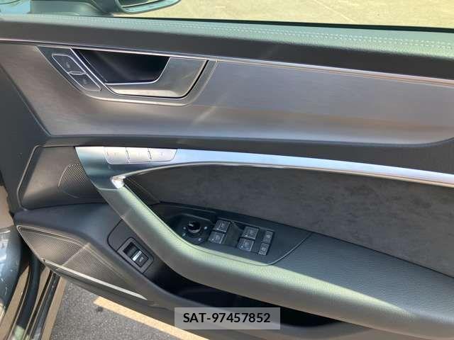 Audi A7 2021-07 8206379-9