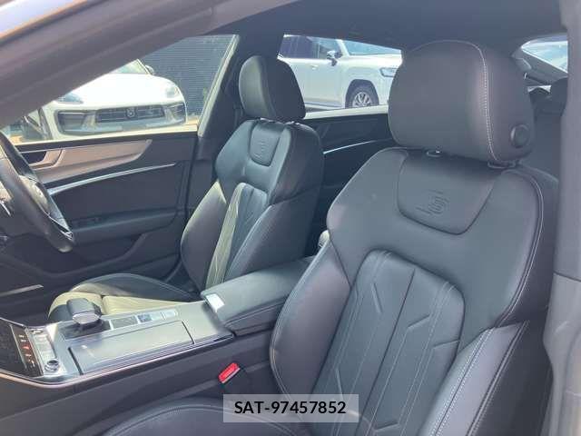 Audi A7 2021-07 8206379-16