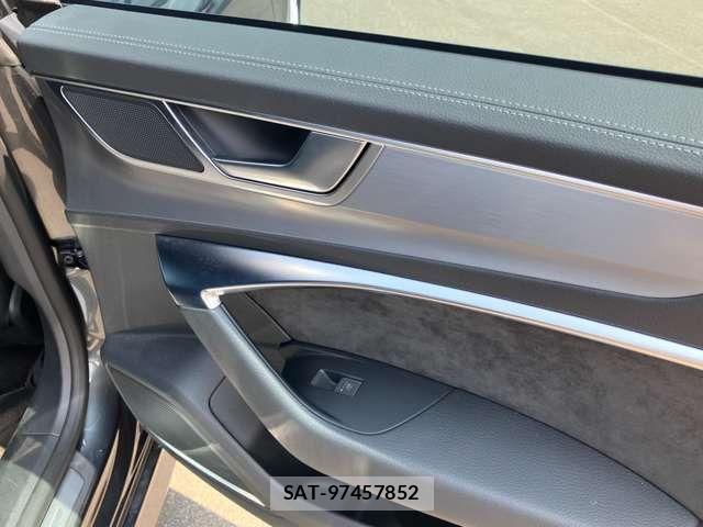 Audi A7 2021-07 8206379-18