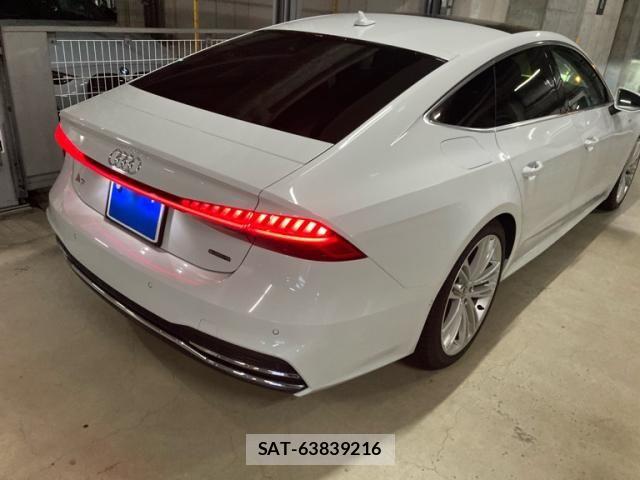 Audi A7 2019-07 8334919-2