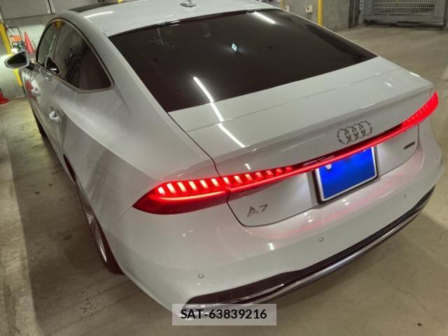 Audi A7 2019-07 8334919-3
