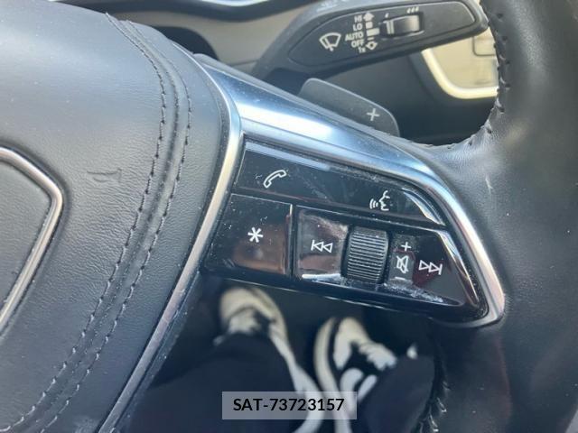 Audi A7 2018-08 8411272-19
