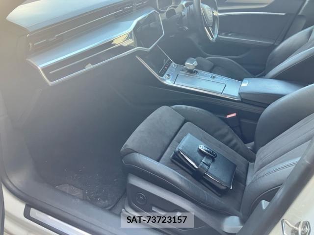 Audi A7 2018-08 8411272-24
