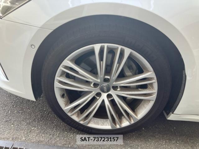 Audi A7 2018-08 8411272-4