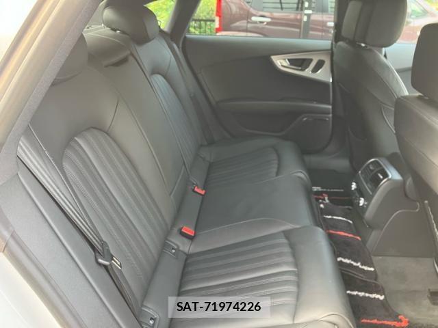 Audi A7 2014-12 8561195-11