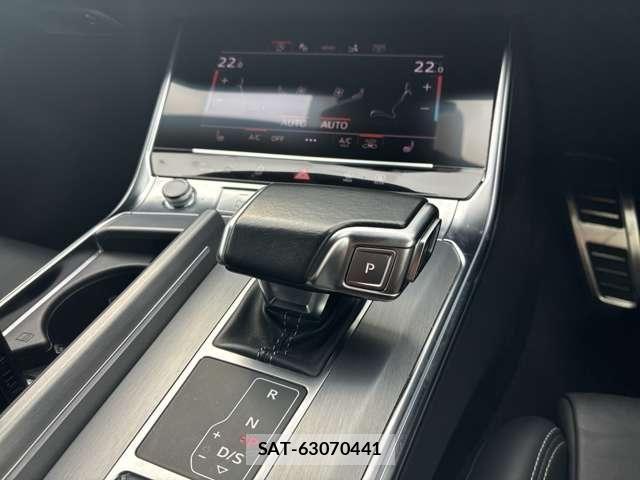 Audi A7 2022-04 8740604-17