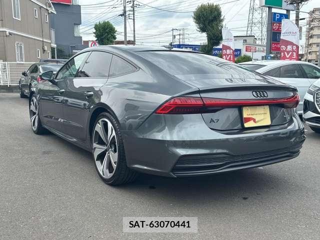 Audi A7 2022-04 8740604-7