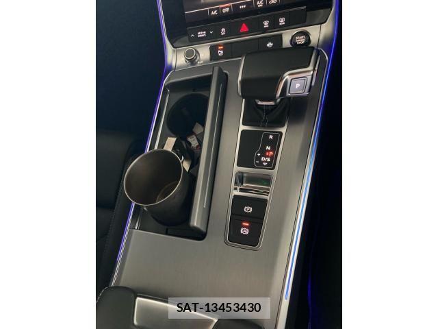 Audi A7 2021-12 8779548-16