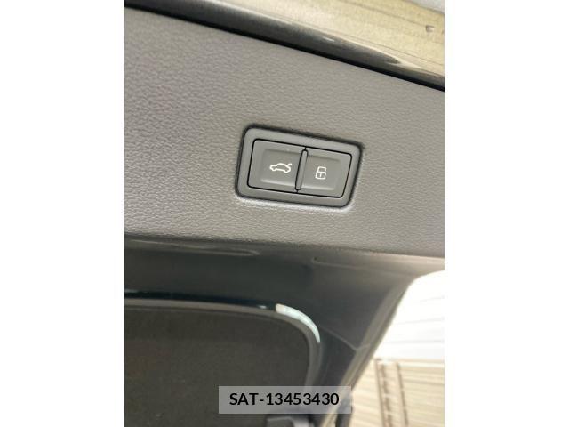 Audi A7 2021-12 8779548-22