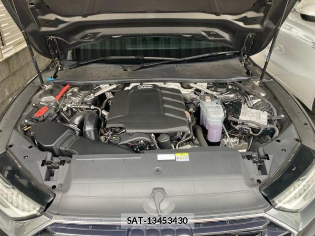 Audi A7 2021-12 8779548-23