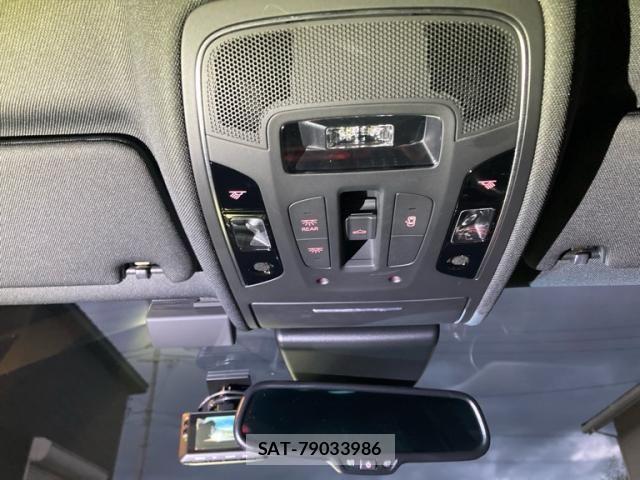 Audi A7 2017-11 8795304-25