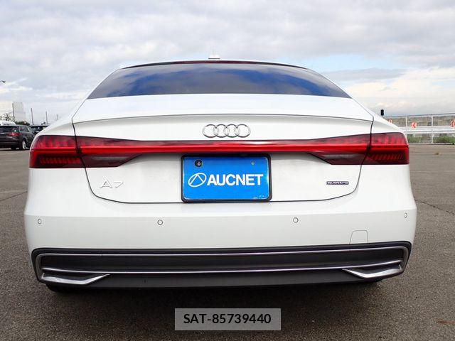 Audi A7 2021-09 8848270-10
