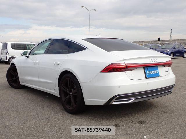 Audi A7 2021-09 8848270-2