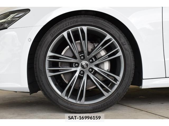 Audi A7 2023-09 8883316-17
