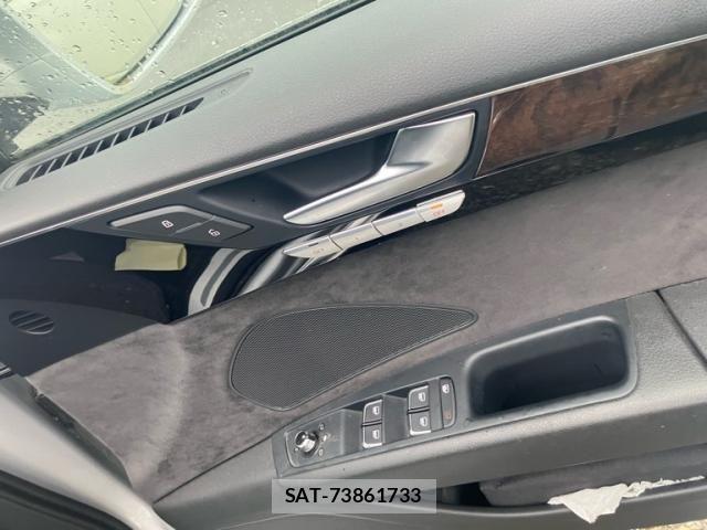 Audi A8 2013-02 4174596-12