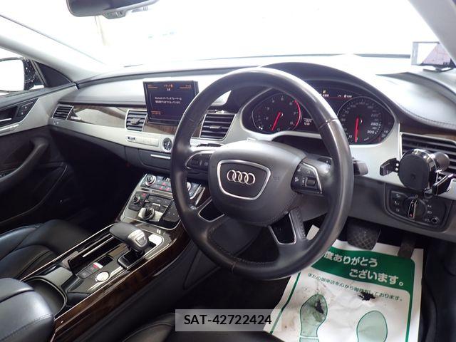 Audi A8 2012-09 4930027-1