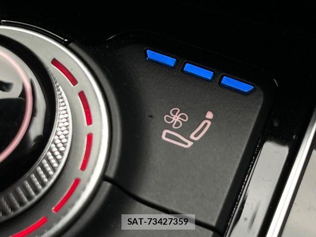 Audi A8 2017-06 5860353-6