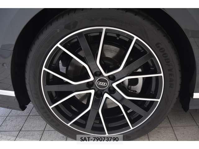 Audi A8 2023-12 5860351-16
