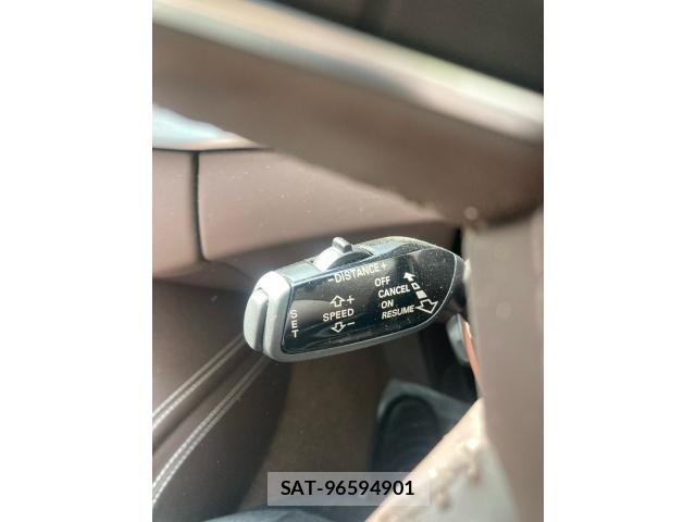 Audi A8 2017-11 6495008-17