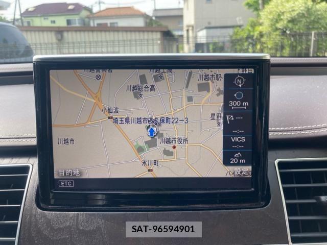 Audi A8 2017-11 6495008-22