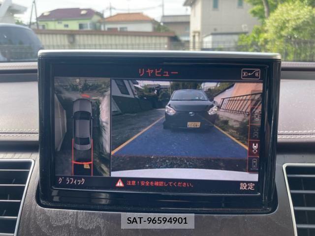 Audi A8 2017-11 6495008-23