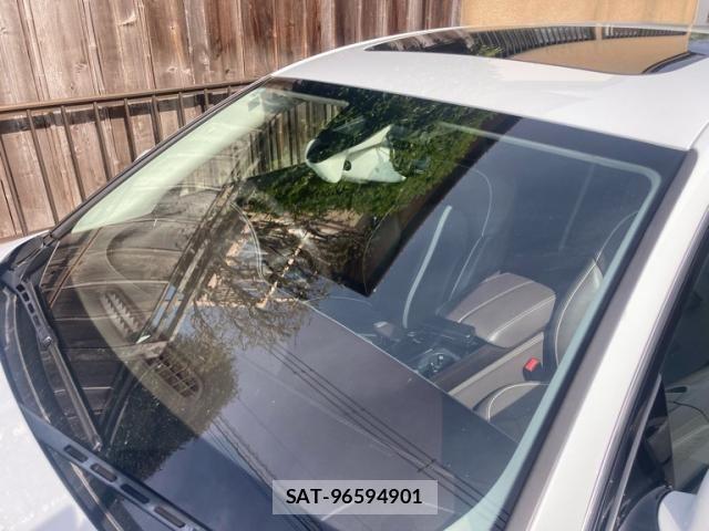 Audi A8 2017-11 6495008-3