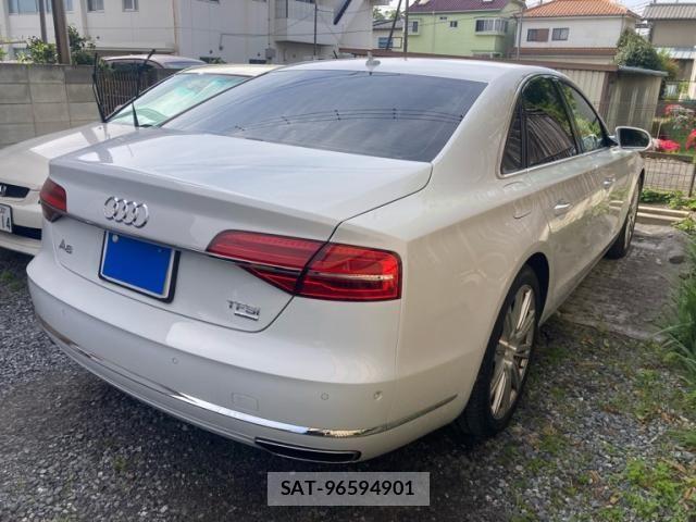 Audi A8 2017-11 6495008-5