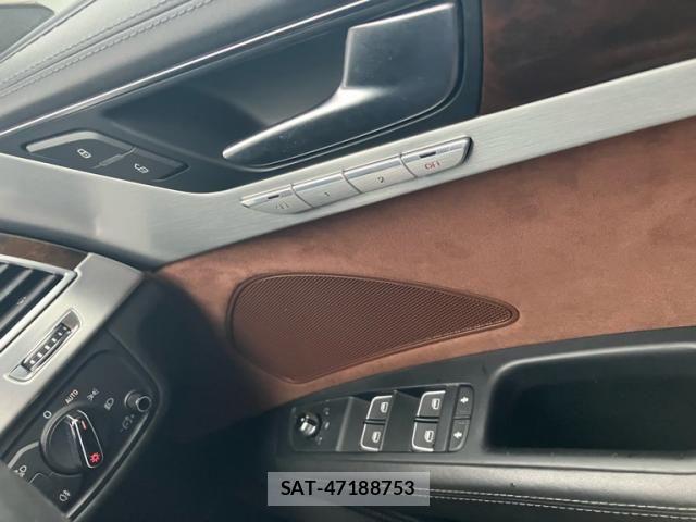Audi A8 2015-01 7249846-17