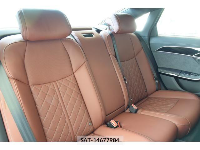 Audi A8 2025-02 7391403-4