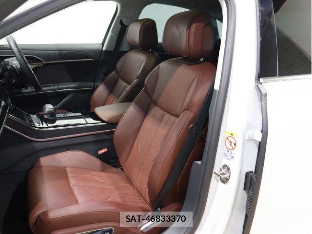 Audi A8 2019-03 7453006-4