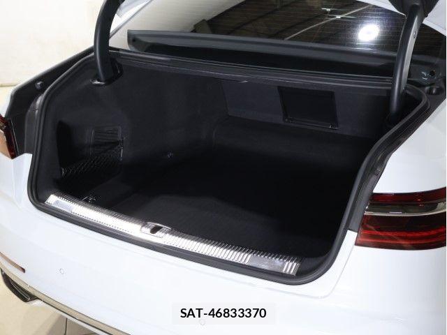 Audi A8 2019-03 7453006-8