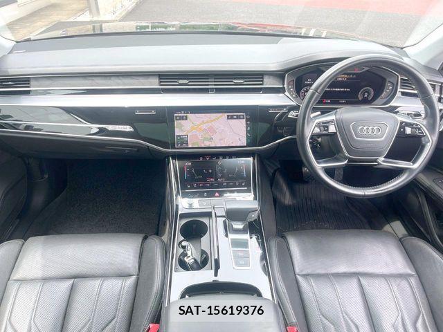 Audi A8 2019-02 7499602-1