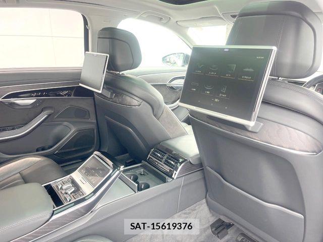 Audi A8 2019-02 7499602-4