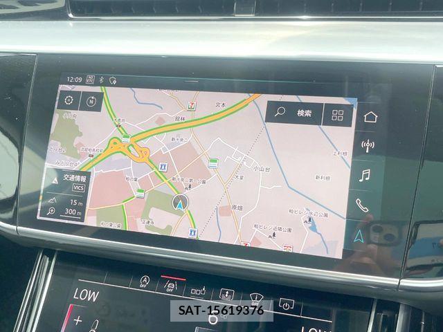 Audi A8 2019-02 7499602-5