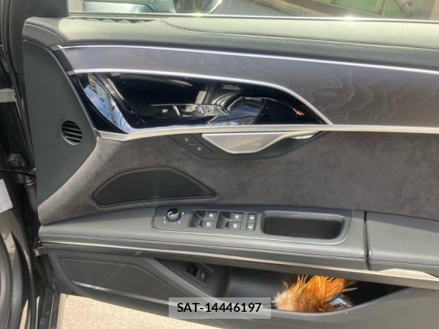 Audi A8 2019-07 7615070-18