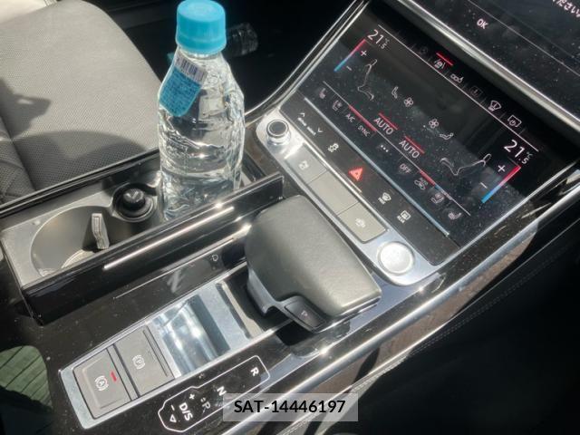 Audi A8 2019-07 7615070-24