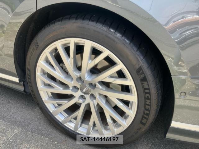 Audi A8 2019-07 7615070-6
