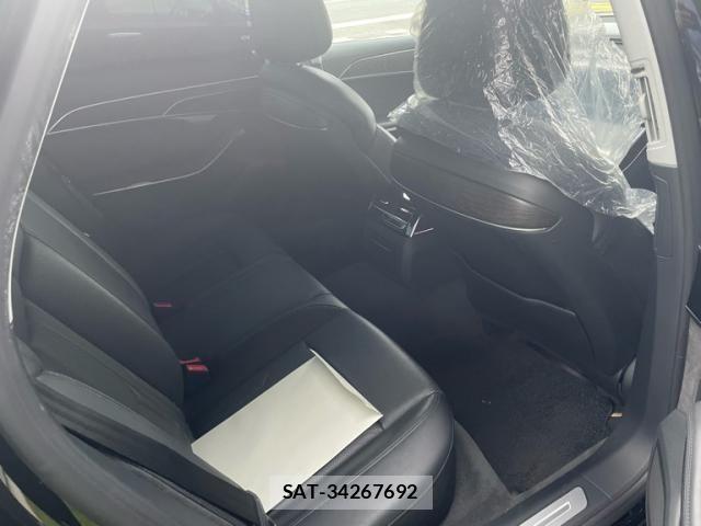 Audi A8 2018-10 7615069-12