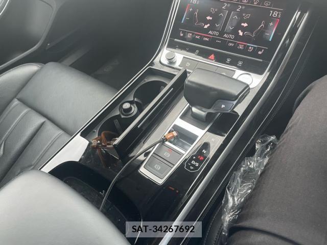 Audi A8 2018-10 7615069-24