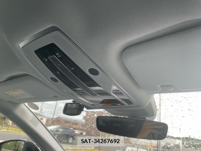 Audi A8 2018-10 7615069-25