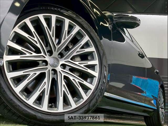 Audi A8 2021-07 7720946-18