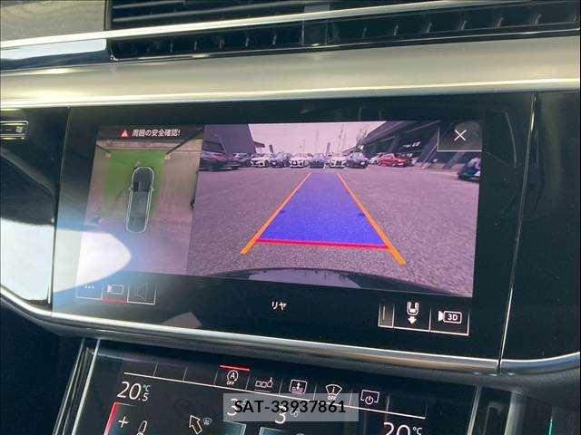 Audi A8 2021-07 7720946-5