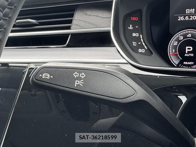 Audi A8 2021-06 7902263-10